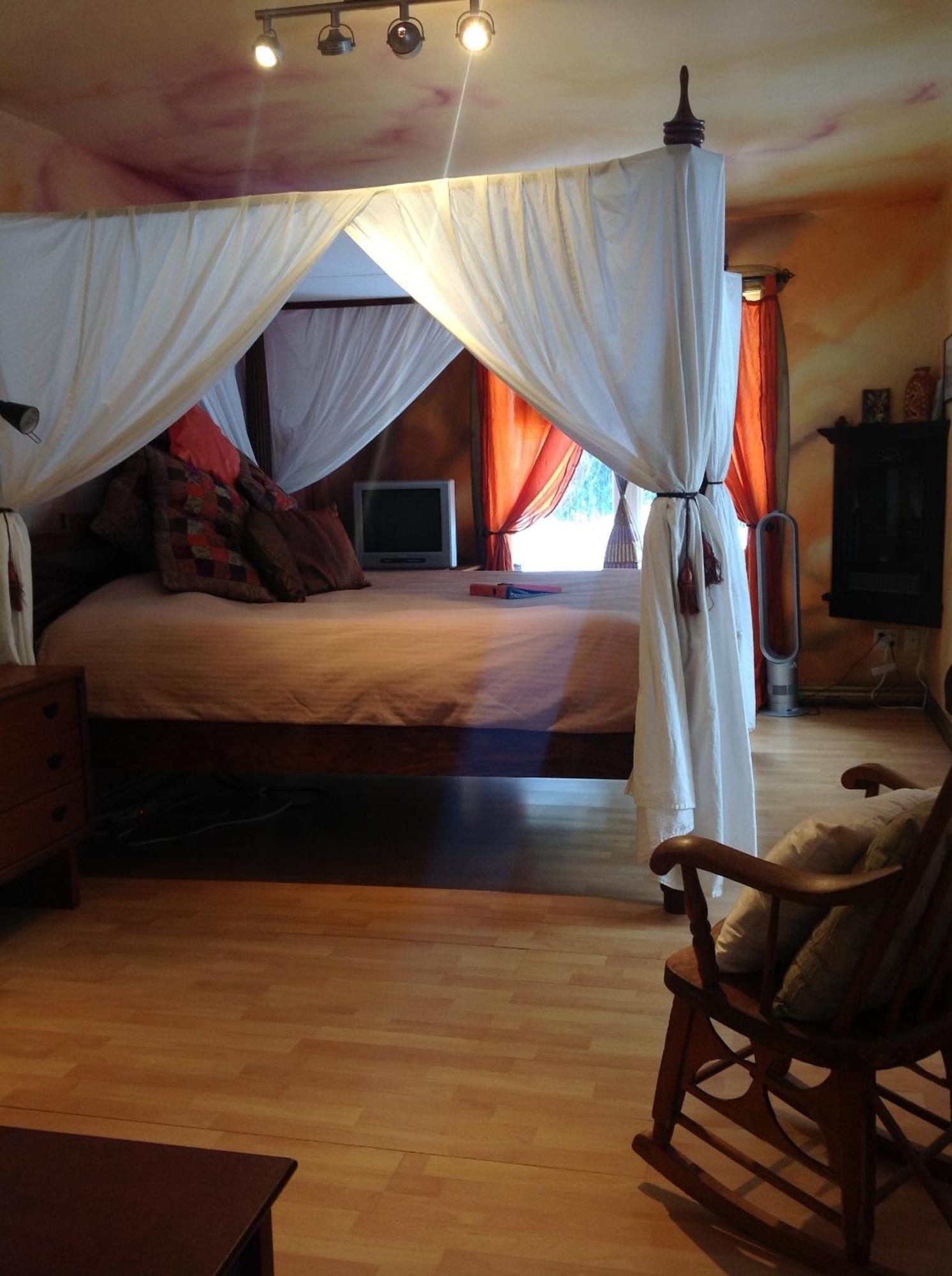 Gite Crystal Inn Mont-Tremblant Bagian luar foto